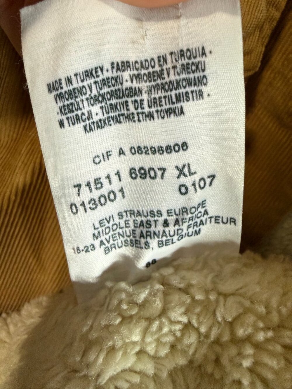 Levi Strauss & Co. Men's Vintage Tan Corduroy Sherpa Trucker Jacket Size XL - Picture 8 of 9